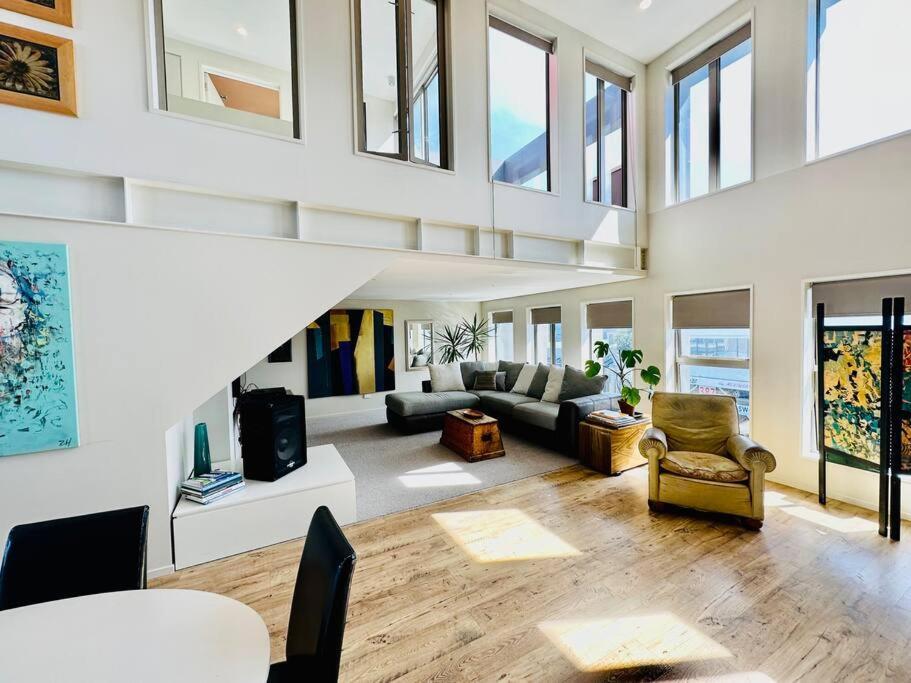 Stunning New York Loft Gallery Christchurch Dış mekan fotoğraf